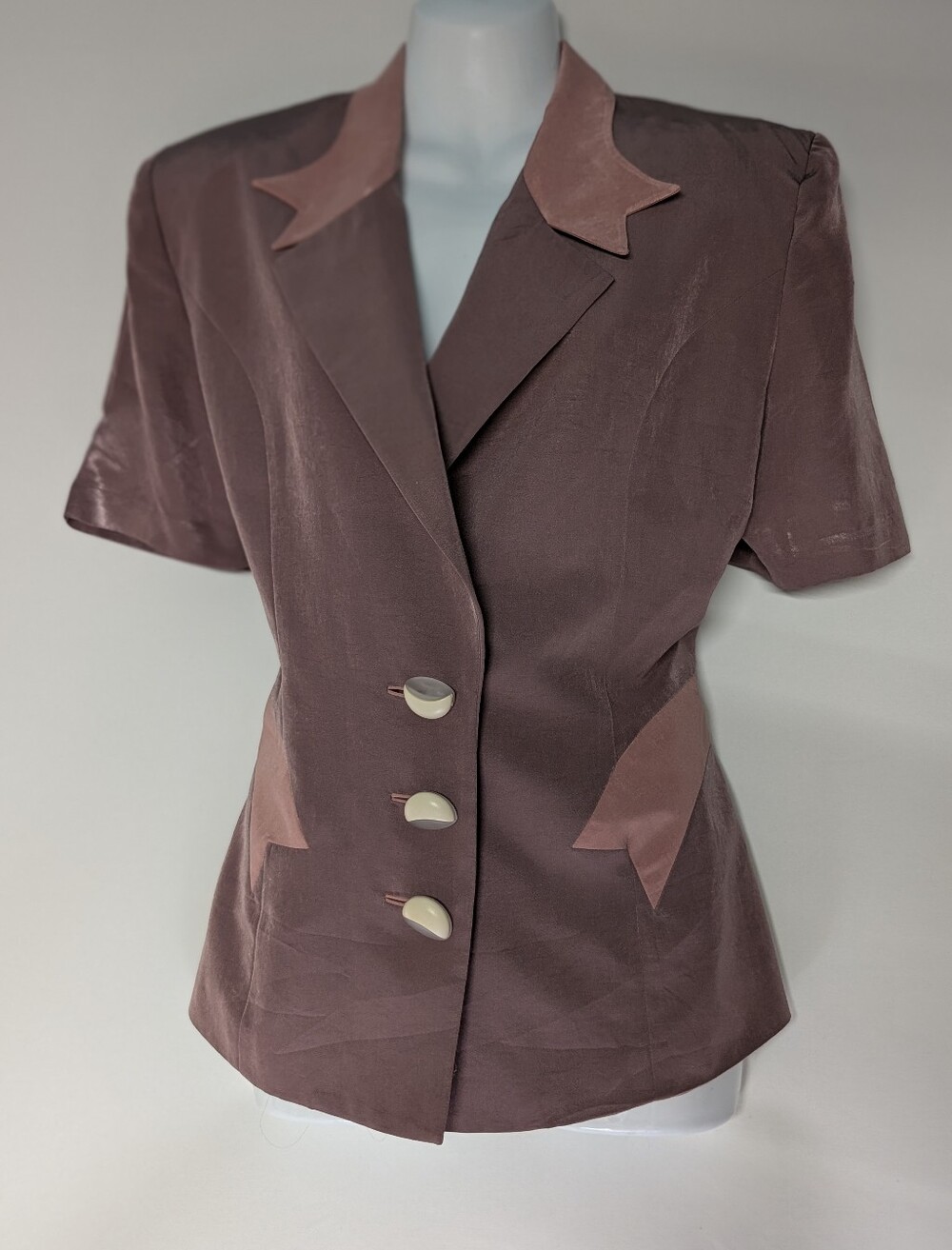 Womens Short-Sleeve Tailored Blazer Jacket - Mauve Vintage Italy Bow Detail